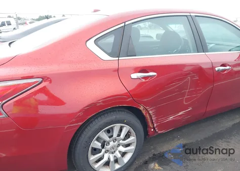 2015 Nissan Altima 2.5/2.5 S/2.5 Sl/2.5 Sv из США, поврежденный, VIN 1N4AL3AP0FC271114